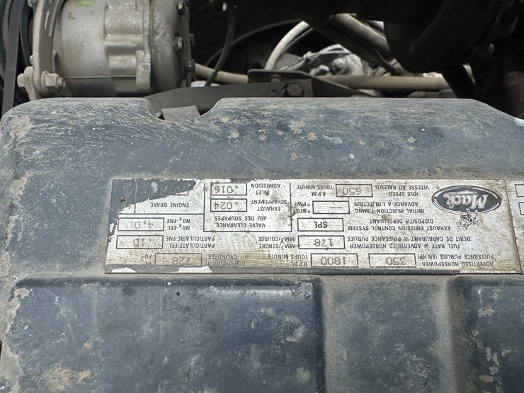 1999-mack-rd688s-image-68