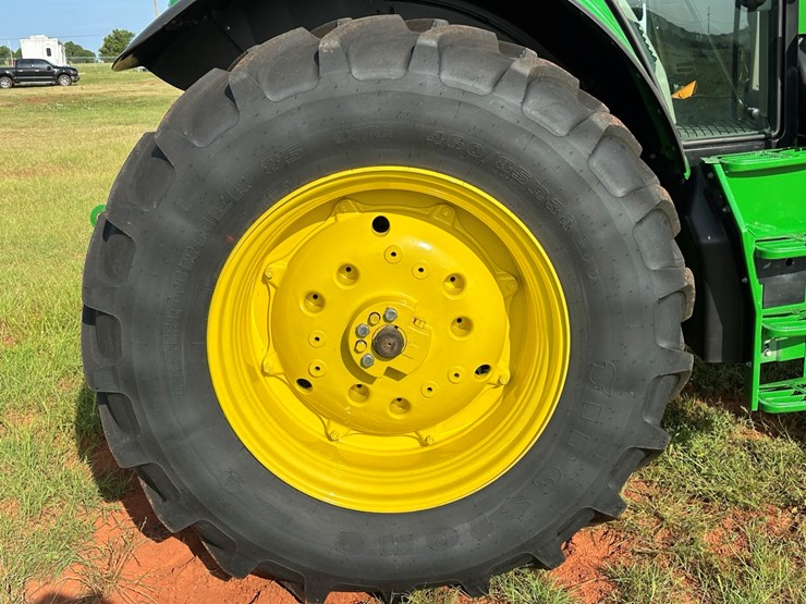 2024-john-deere-6140m-image-13