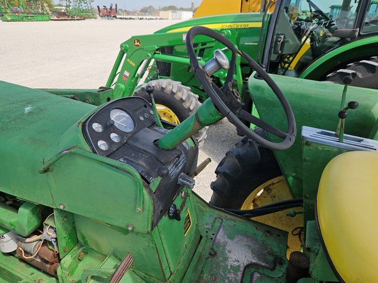 1969-john-deere-3020-image-9