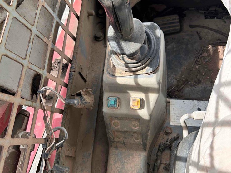takeuchi-tl140-image-17