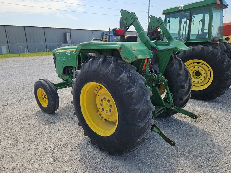 2011-john-deere-5055d-image-6