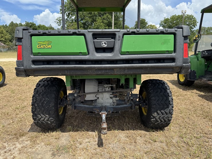 john-deere-gator-image-6