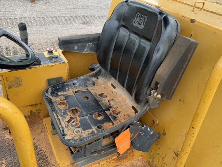caterpillar-cp-563c-image-12