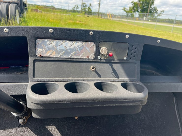 ez-go-golf-cart-image-18