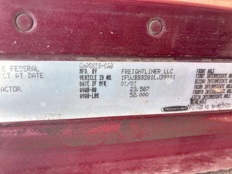 2001-freightliner-truck-tractor-image-44