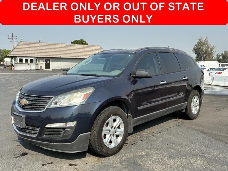 2017-chevrolet-traverse-image-1