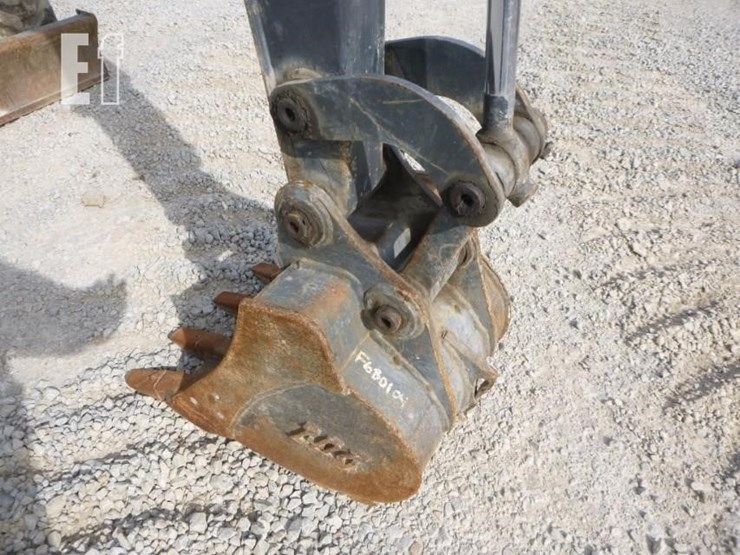 2022-deere-26g-image-17