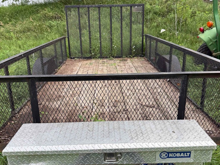 2013-carry-on-75”-x-12ft-2-wheel-flatbed-trailer-image-4