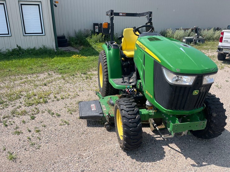 john-deere-3033r-image-19