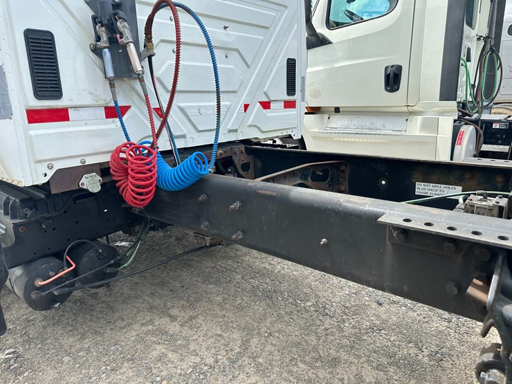 2006-international-durastar-4400-image-19
