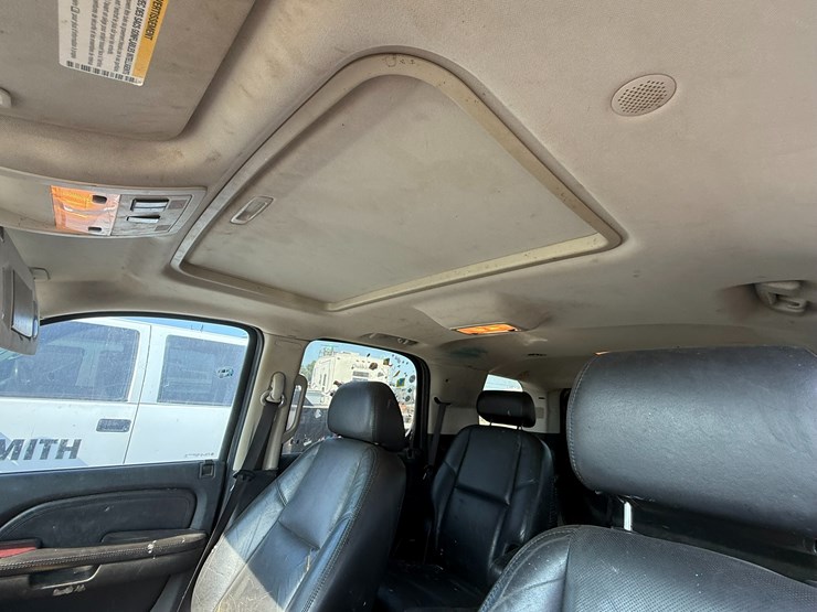 2007-cadillac-escalade-image-51