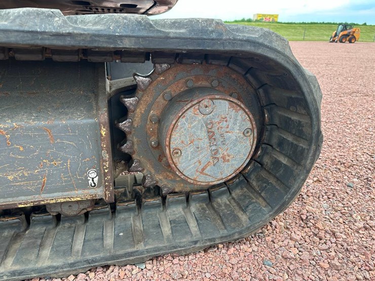 2020-volvo-ecr88d-image-11
