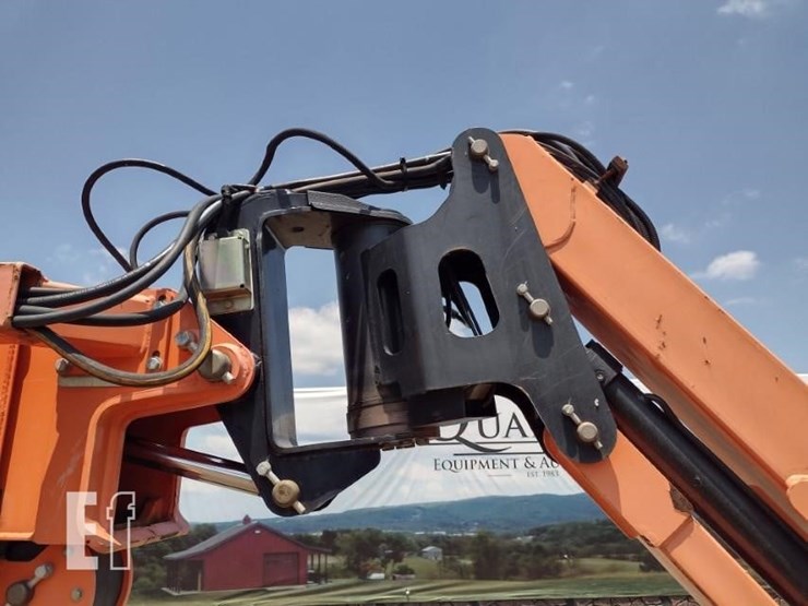 2013-jlg-1200sjp-image-26