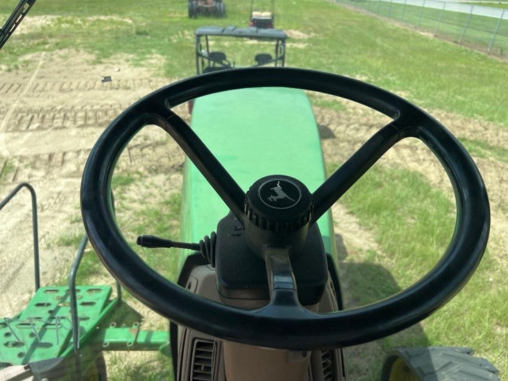 john-deere-8410t-image-29