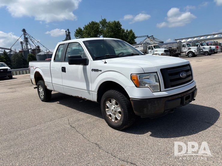 2011-ford-f150-image-1