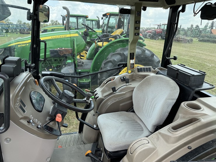 2017-john-deere-5090gn-image-11