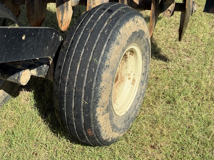 2014-case-ih-340-image-4