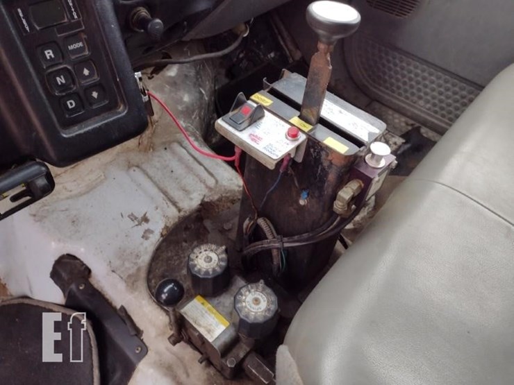2007-ford-f750-xl-image-9