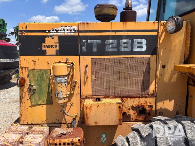 1989-caterpillar-it28b-image-44
