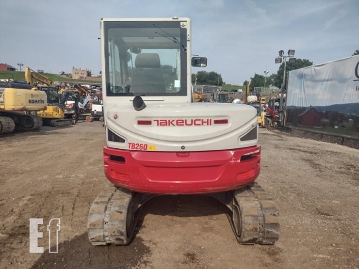 2018-takeuchi-tb260-image-4