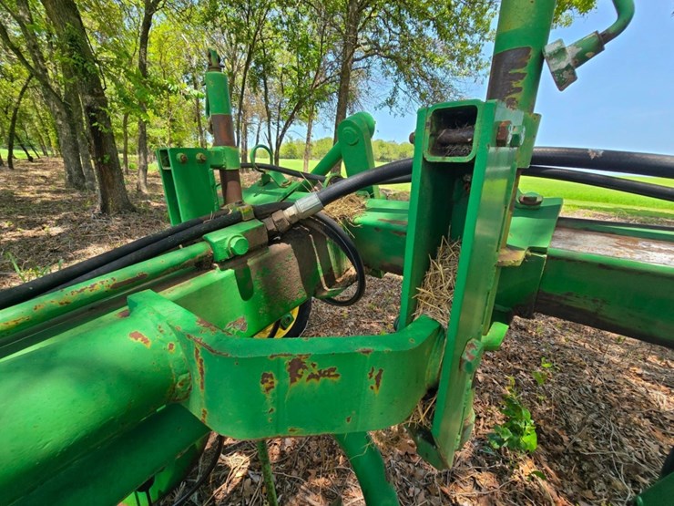 john-deere-700-image-26