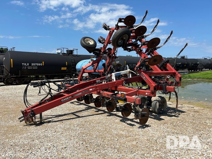 case-ih-5300-image-1