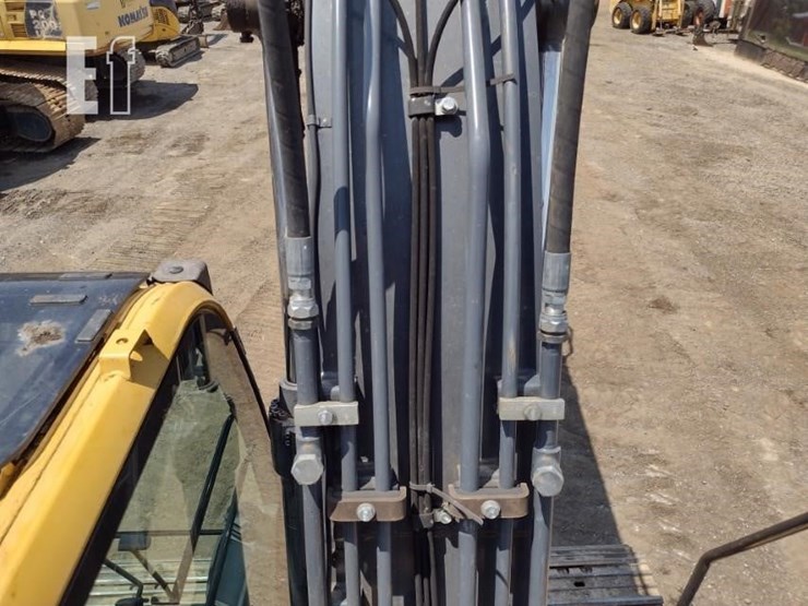 2019-deere-130g-image-55