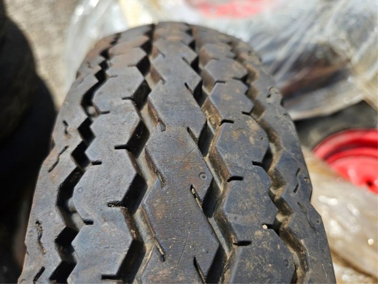 #2577-•-kenda-5.00-10-tires-&-rims-image-10
