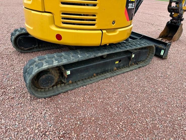 2019-caterpillar-303.5e2-cr-image-12
