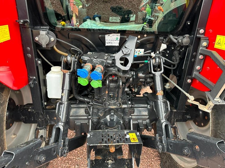 2023-case-ih-farmall-75a-image-25