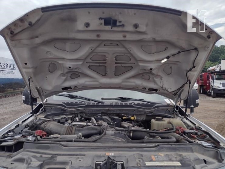 2019-ford-f550-image-18