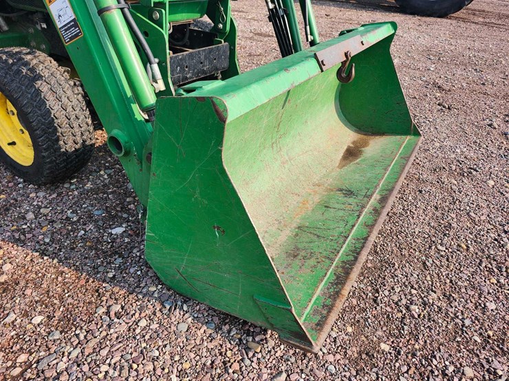 2005-john-deere-2210-tractor-image-6