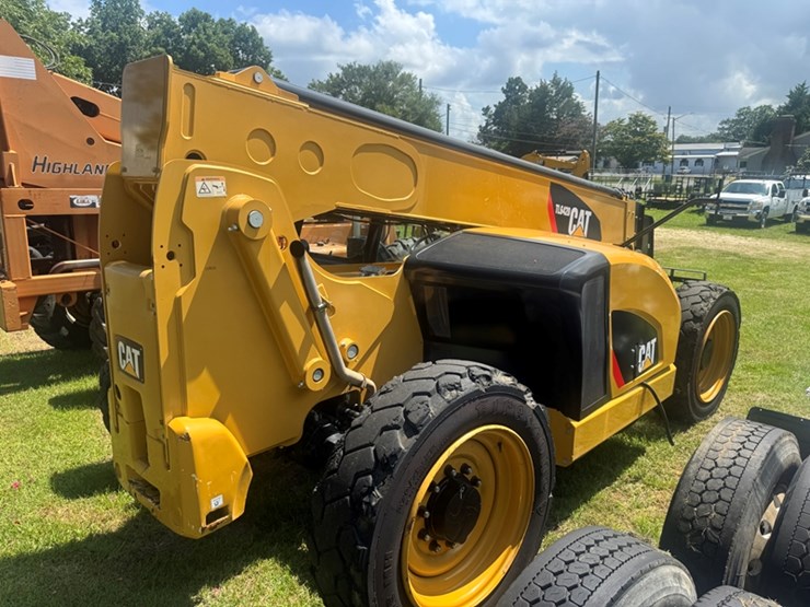2017-caterpillar-tl642d-image-3