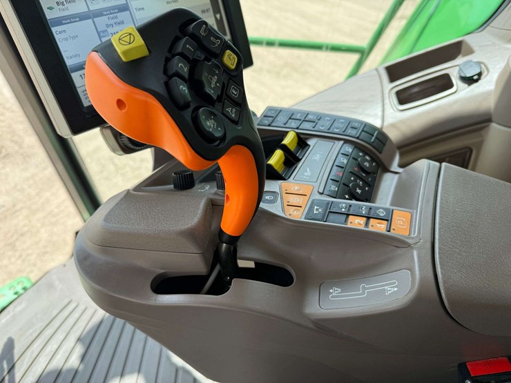 2021-john-deere-s770-image-111