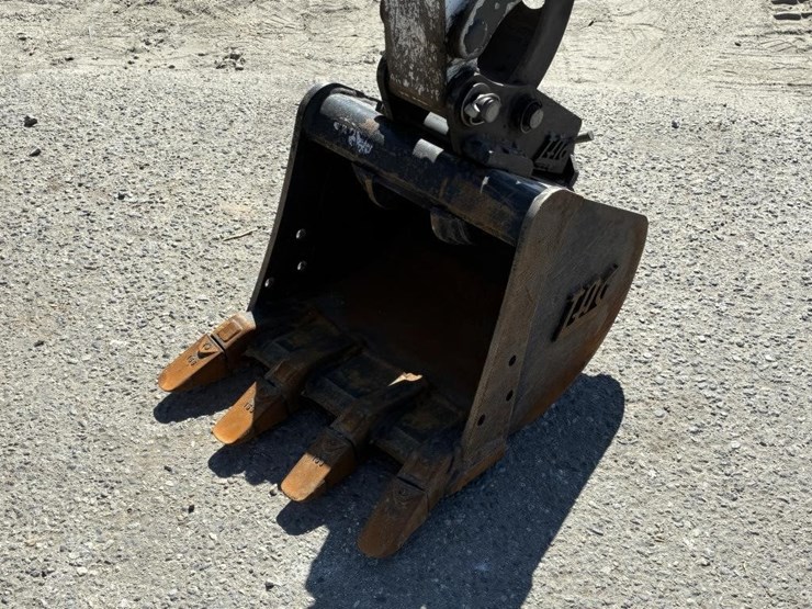 2020-bobcat-e20-image-8