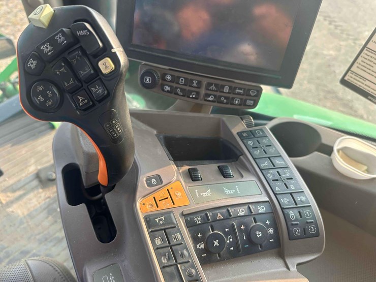 2018-john-deere-r4045-image-45