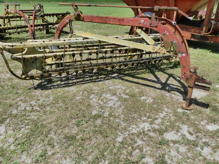 new-holland-260-image-2