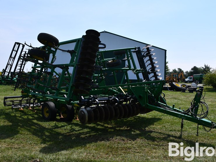 john-deere-726-image-3