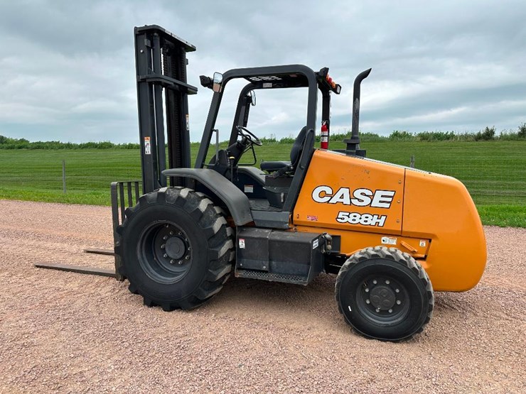 2019-case-588h-image-6