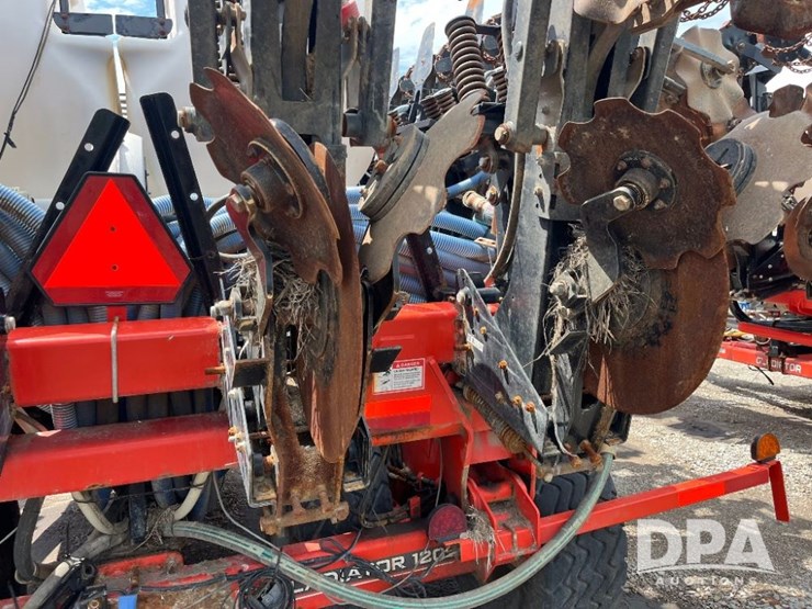2019-kuhn-gladiator-1205-strip-till-bar-(jn2501,-unit-tb12)-image-37