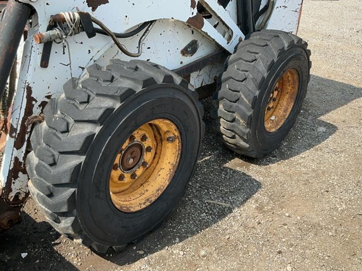 2001-bobcat-873-image-11
