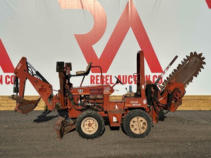 2003-ditch-witch-3700-image-2