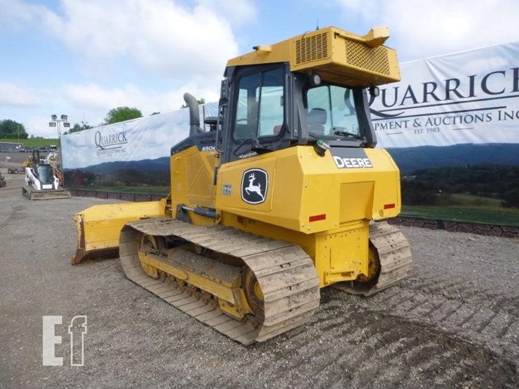 2021-deere-650k-lgp-image-49
