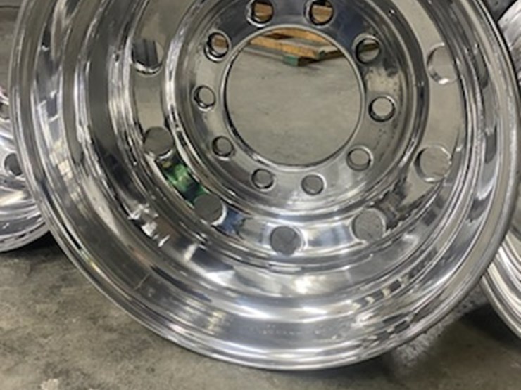 (4)-alcoa-truck-rims-(lt1367)-image-9