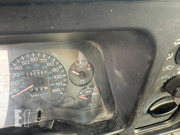 1994-dodge-1500-image-8