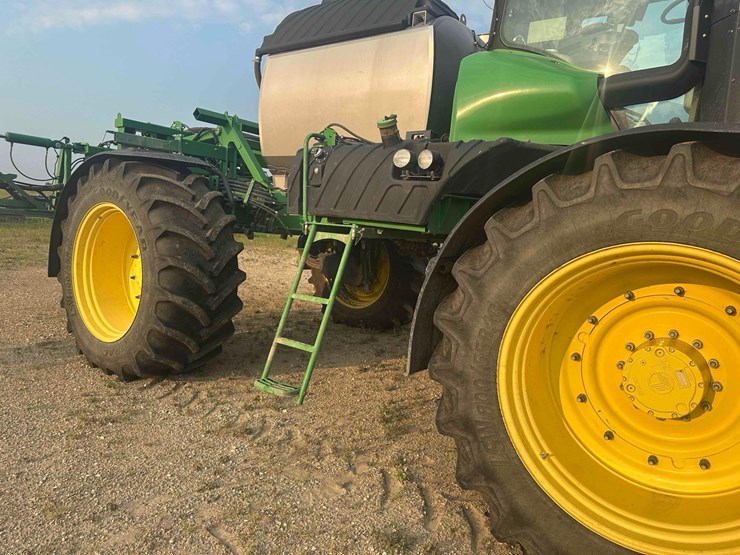2018-john-deere-r4045-image-18