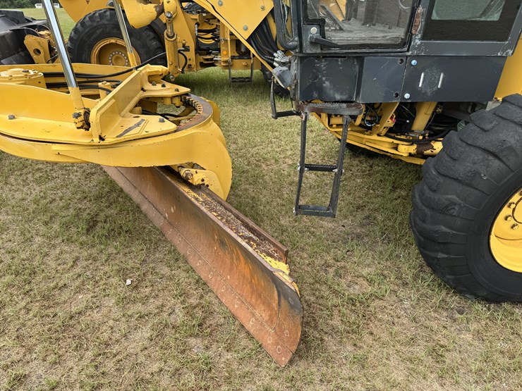 komatsu-gd555-image-9