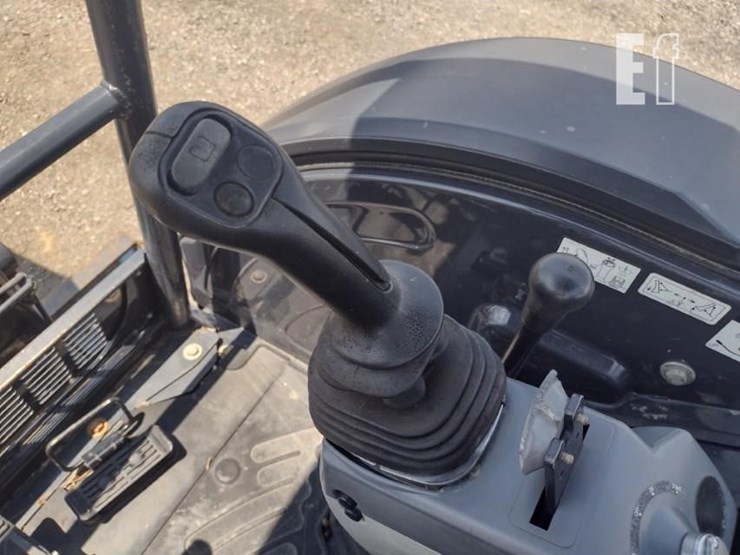 2020-deere-26g-image-8