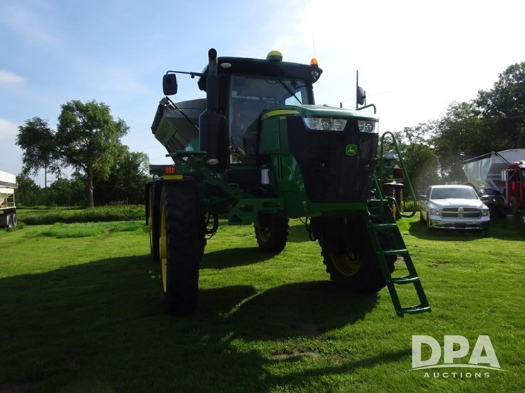 2019-john-deere-r4045-image-9