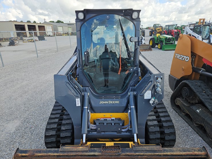 2022-deere-325g-image-4